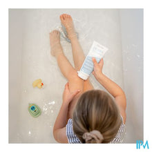 Load image into Gallery viewer, Dexeryl Shower 200ml
