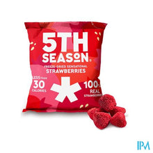 Charger l'image dans la galerie, 5th Season Strawberry Bites 8g
